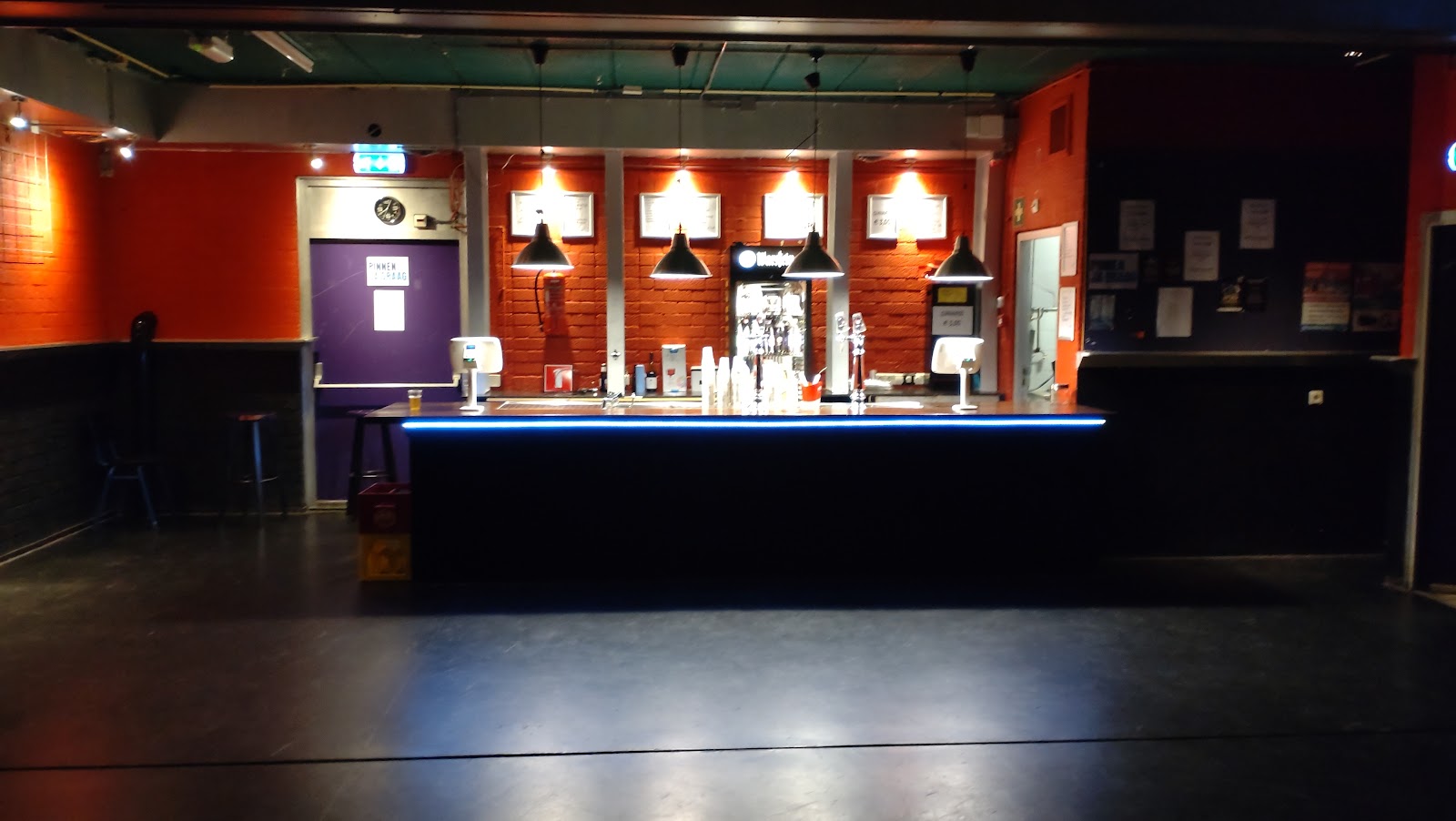 Bar in Kompleks